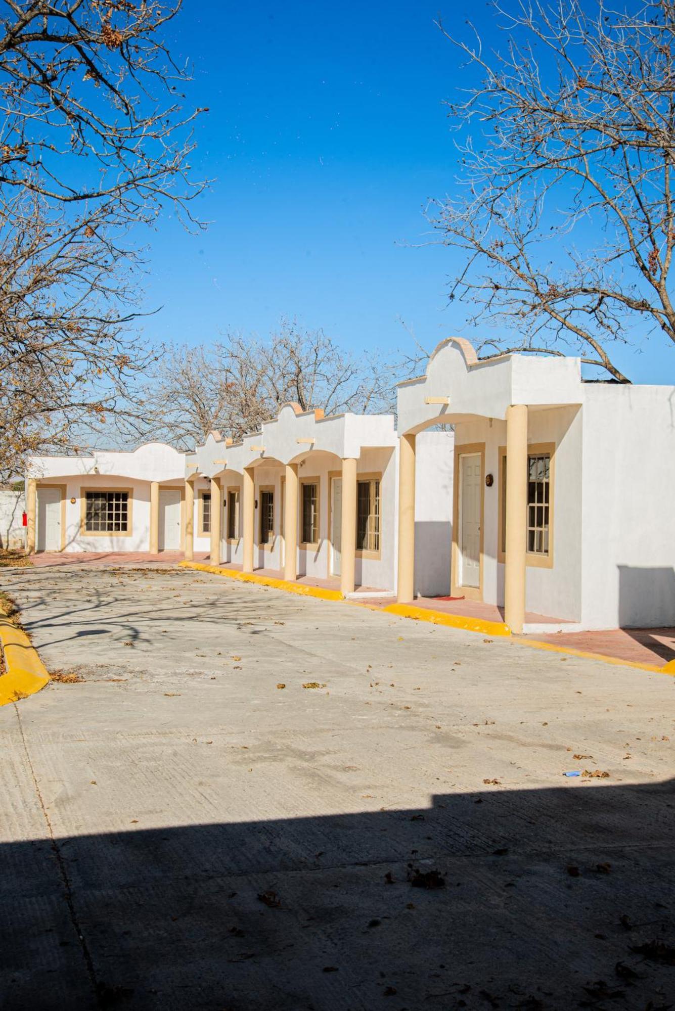 Hotel Pueblo Viejo Parras de la Fuente Exterior foto