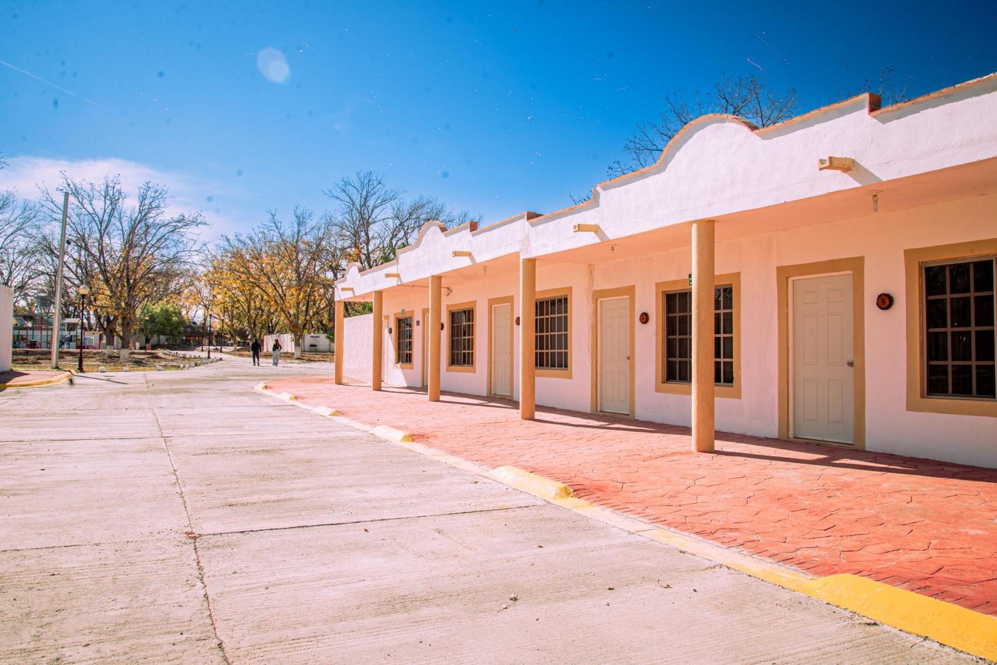 Hotel Pueblo Viejo Parras de la Fuente Exterior foto